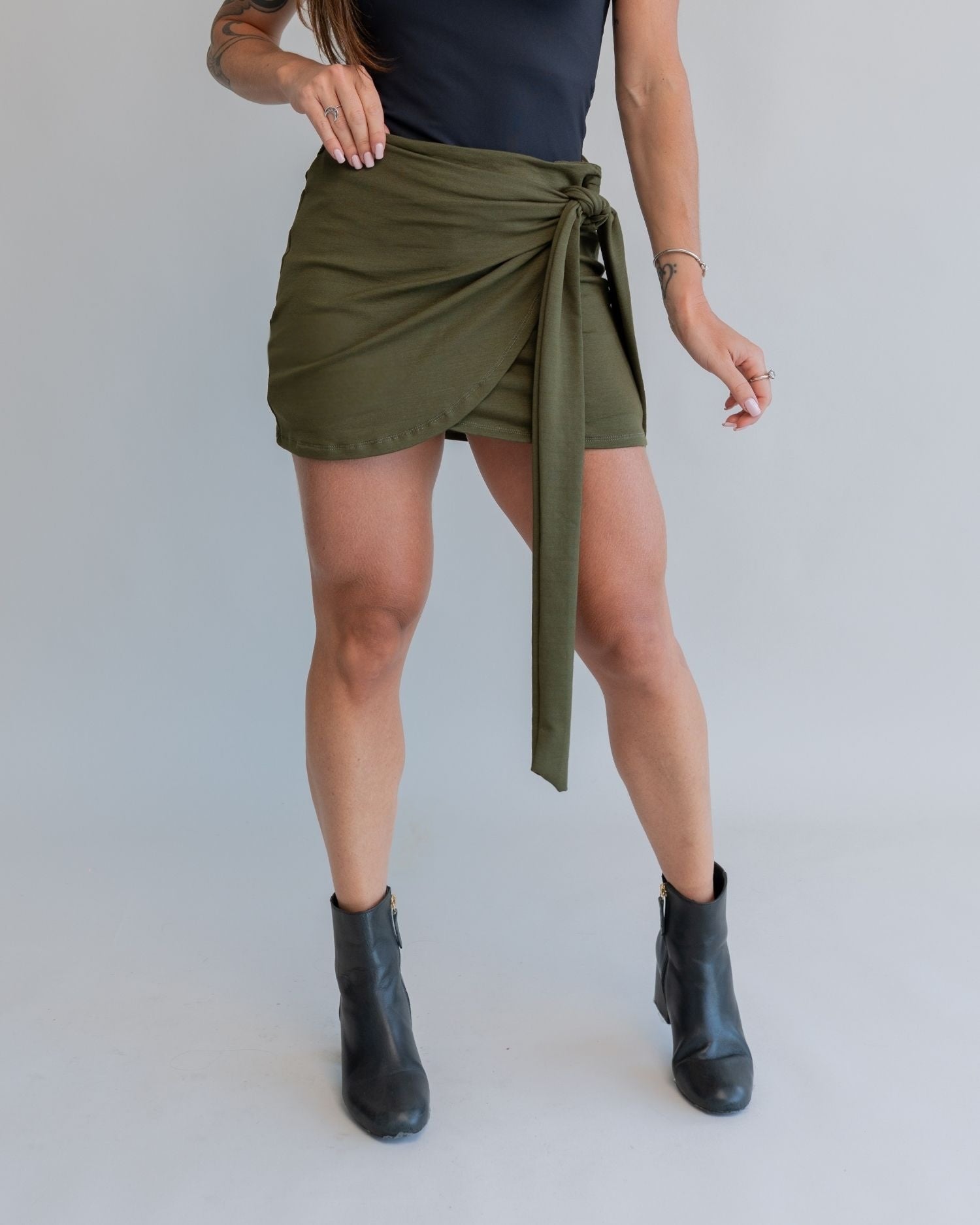Short Saia Amarração Verde Militar