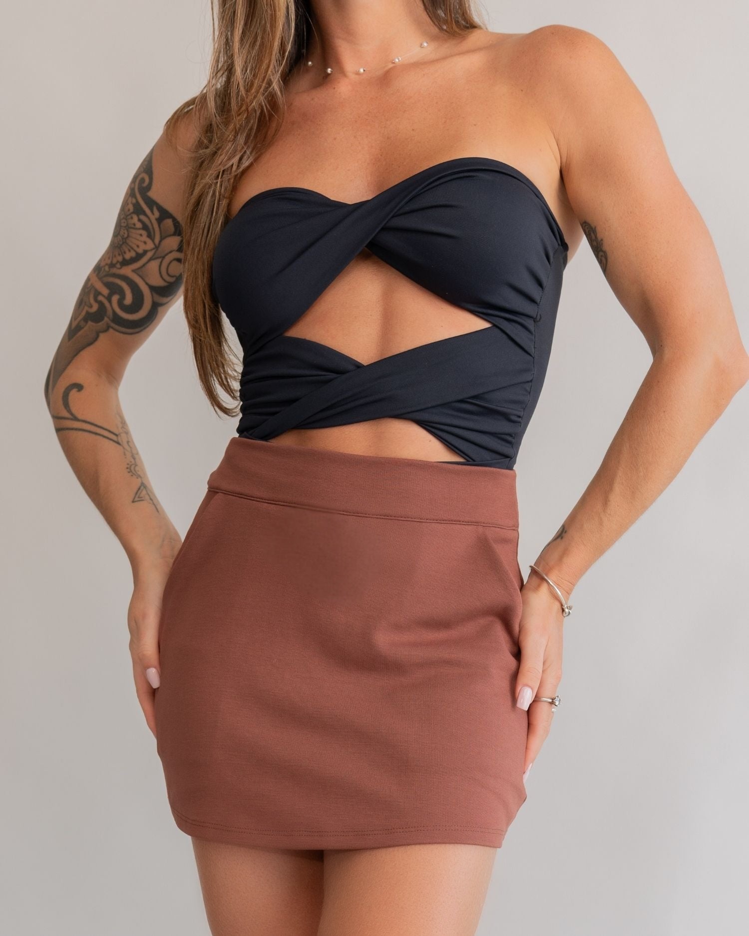 Short Saia Bliss Marrom (saia atrás)