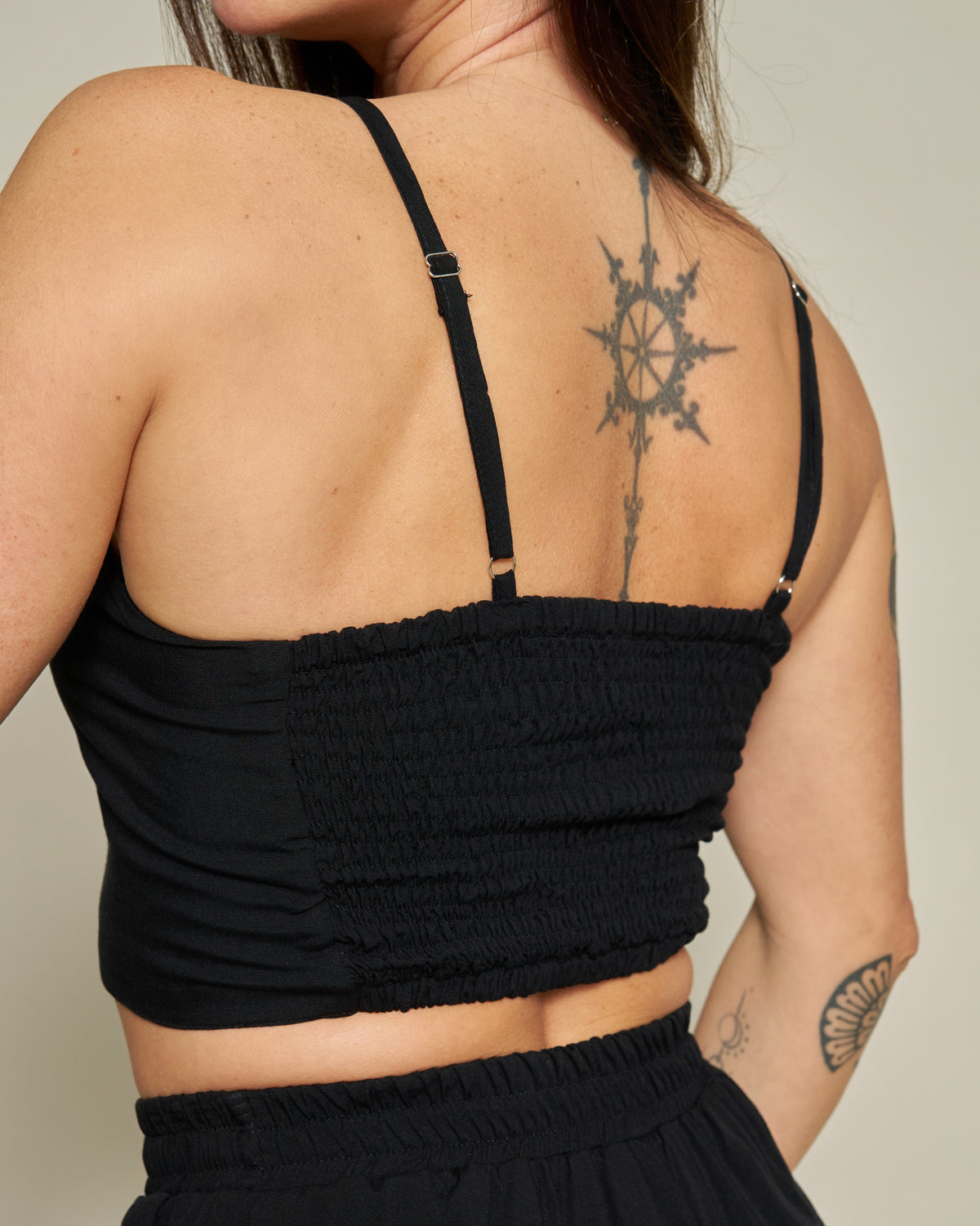 Top Viscolinho Preto