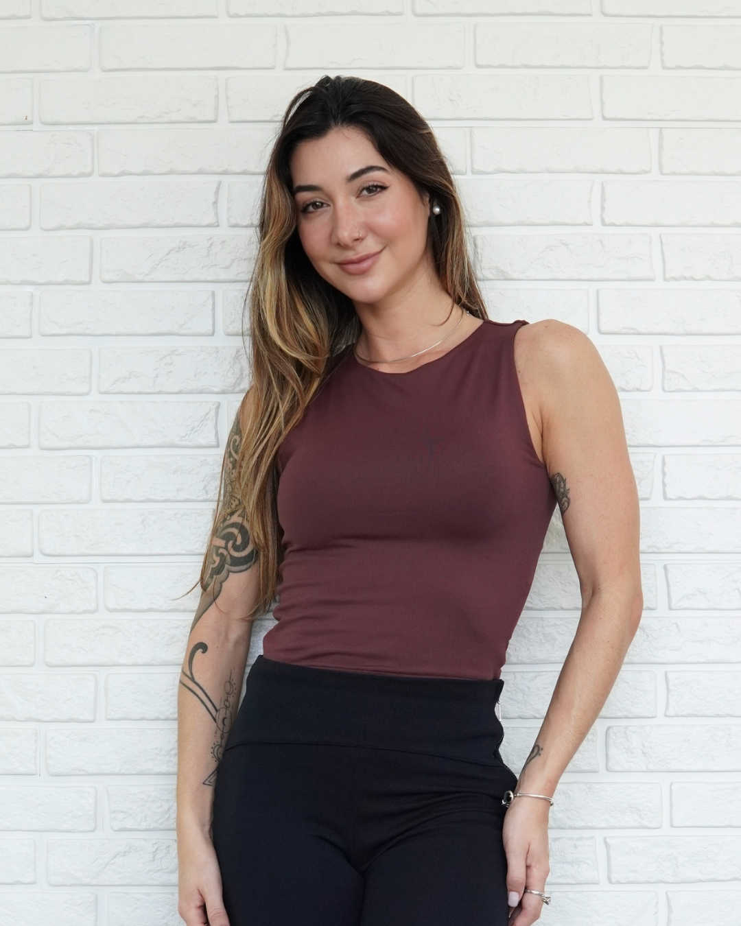 Regata Básica Poliamida Marrom