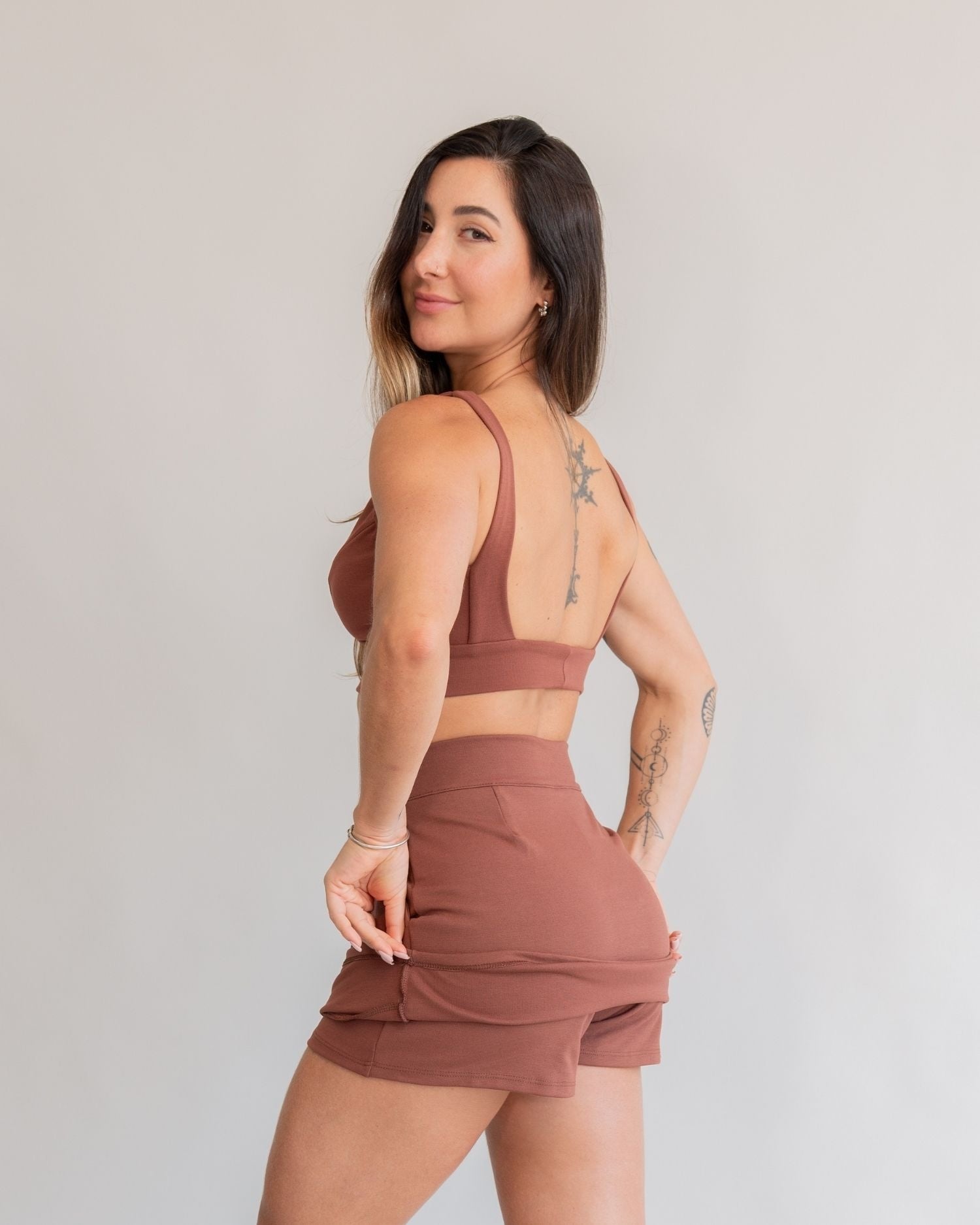 Short Saia Bliss Marrom (saia atrás)