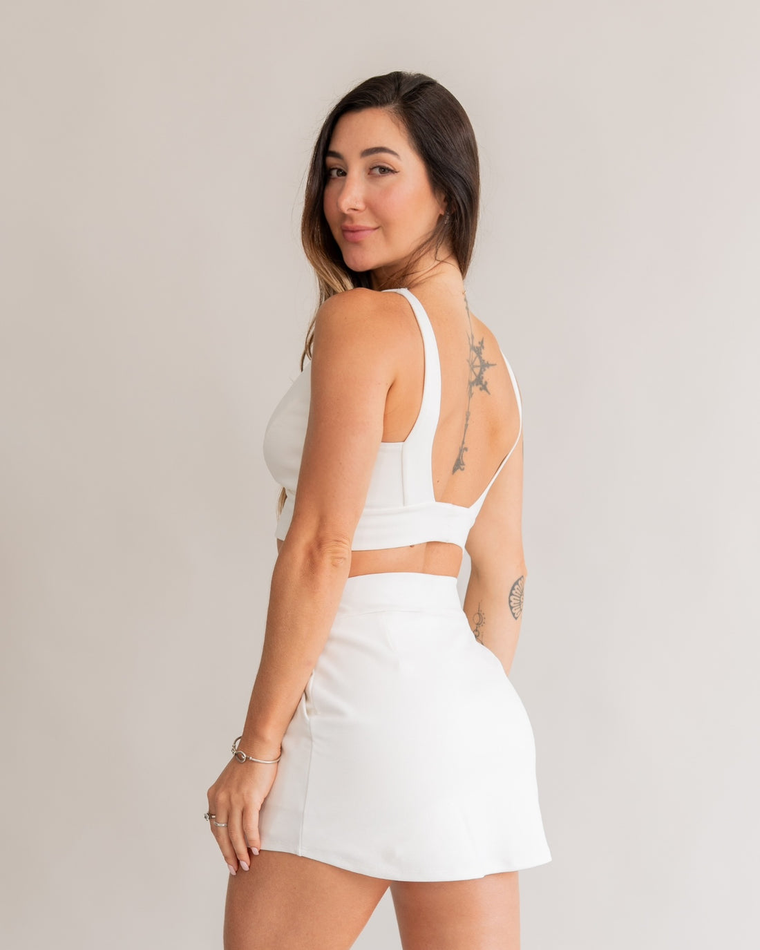 Short Saia Bliss Off-White (saia atrás)