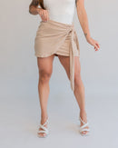 Short Saia Amarração Areia