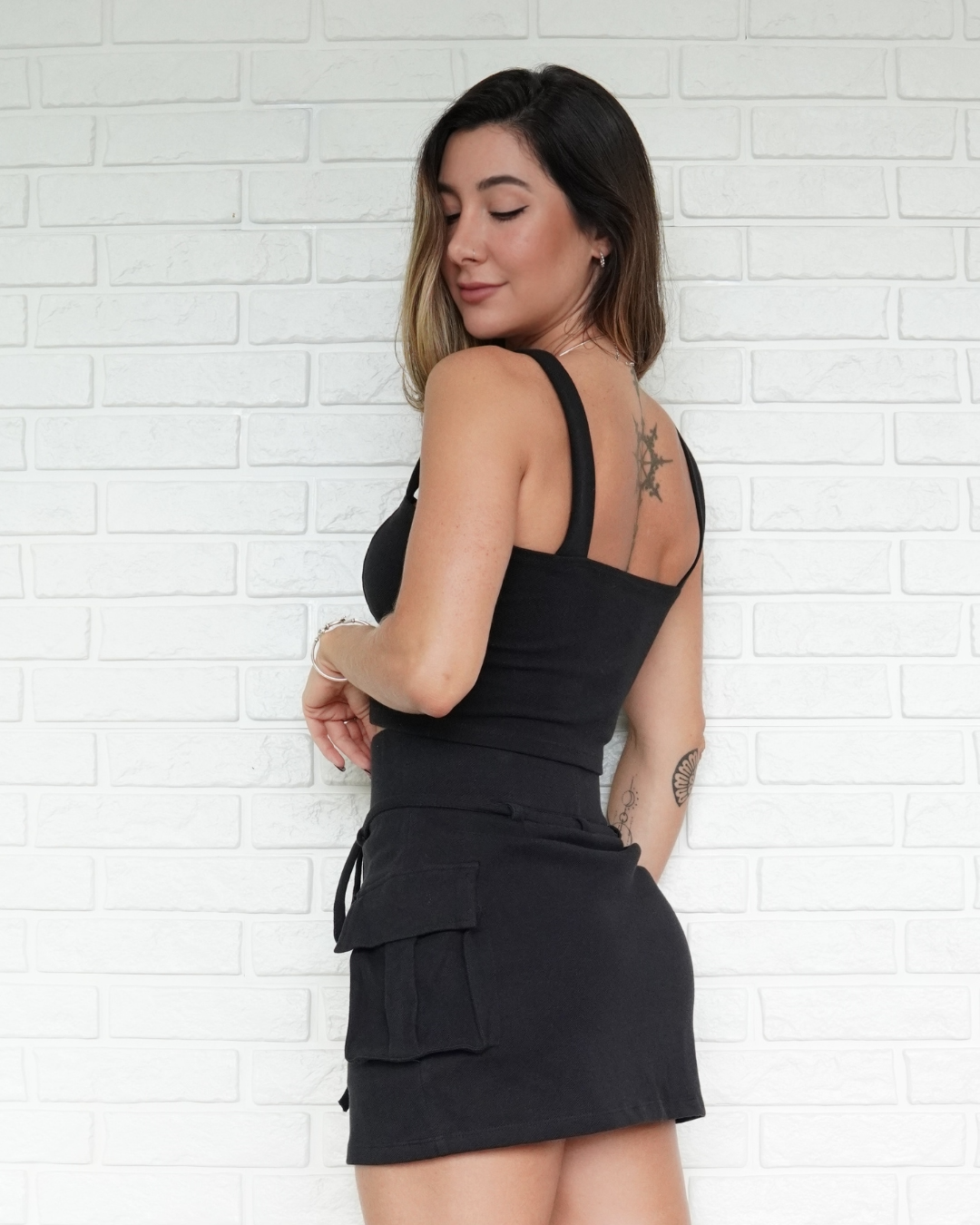 Short Saia Cargo Preto (tecido Chloé)