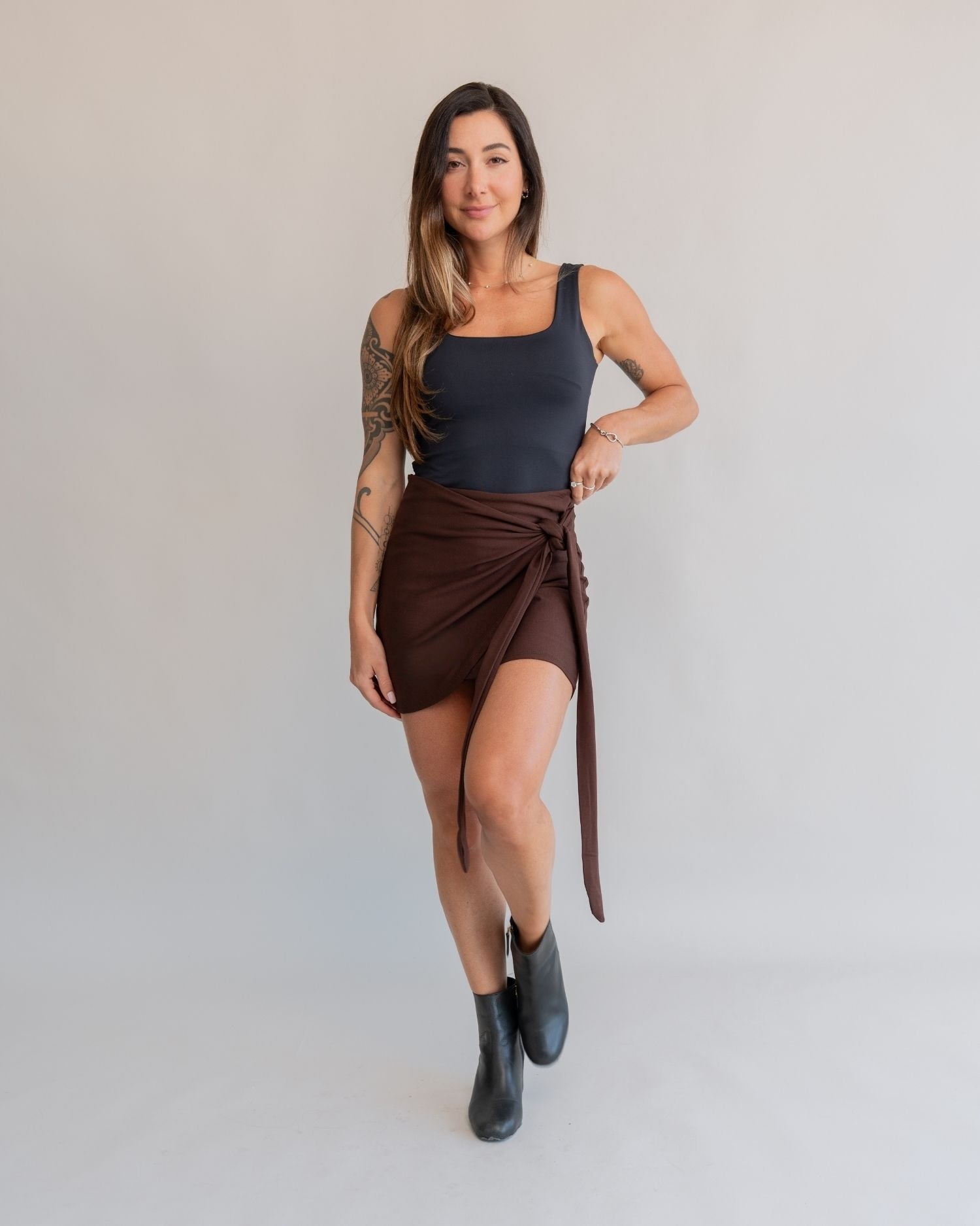 Short Saia Amarração Marrom