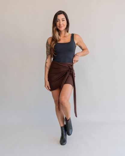 Short Saia Amarração Marrom