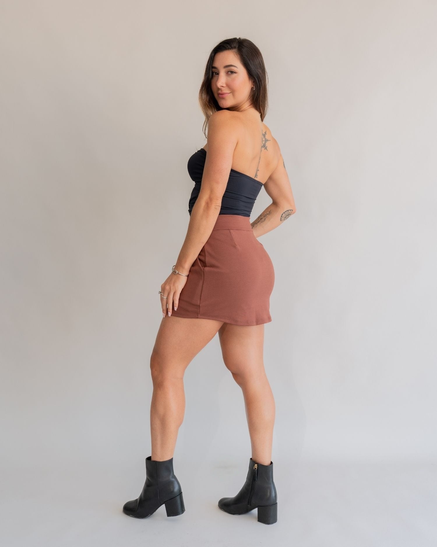 Body Recortes Preto