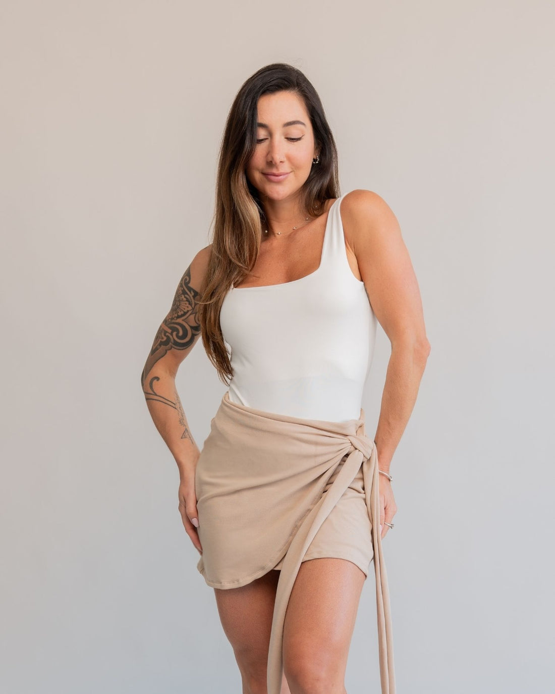 Short Saia Amarração Areia