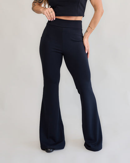 Calça Flare Bliss Preta