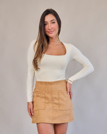 Short Saia Suede Capuccino