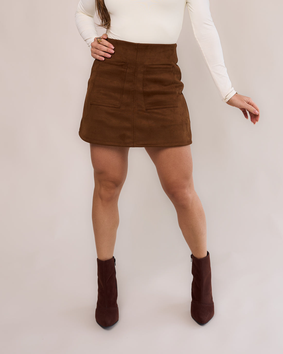 Short Saia Suede Caramelo