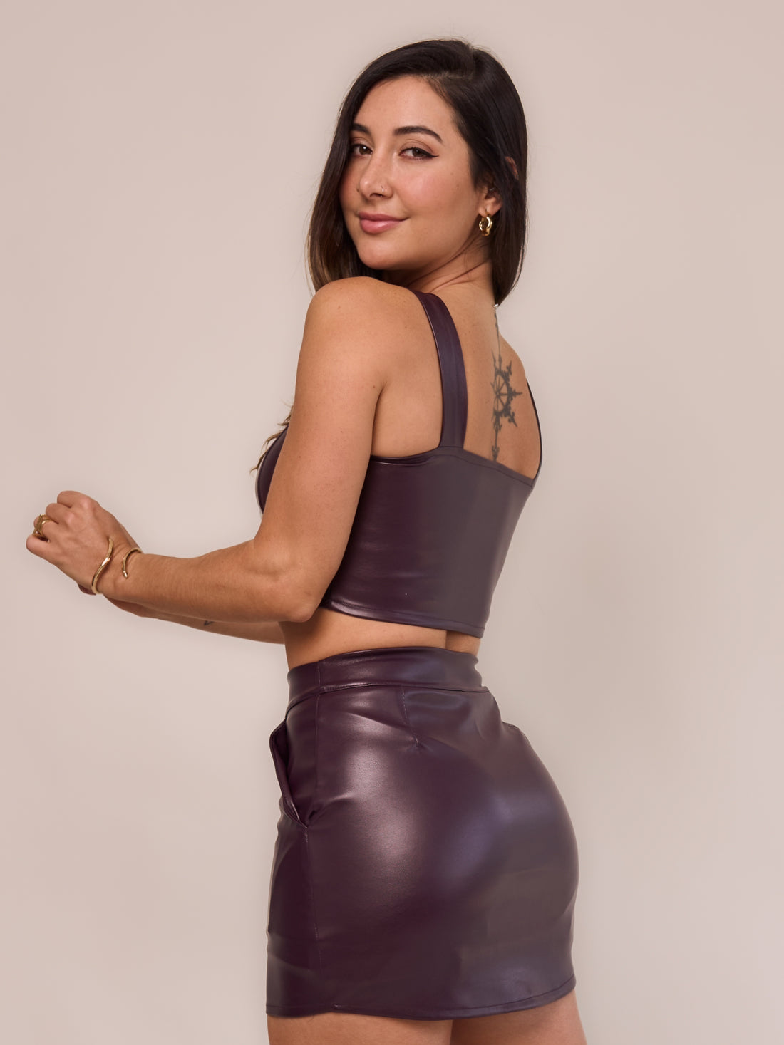 Short Saia Leather Uva