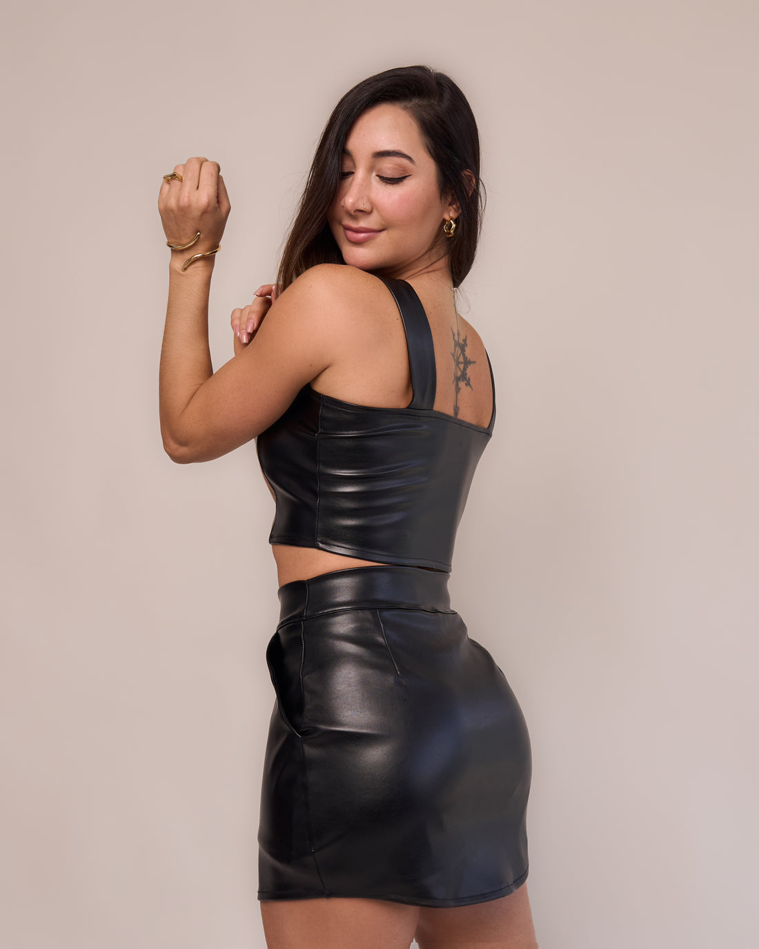 Short Saia Leather Preto