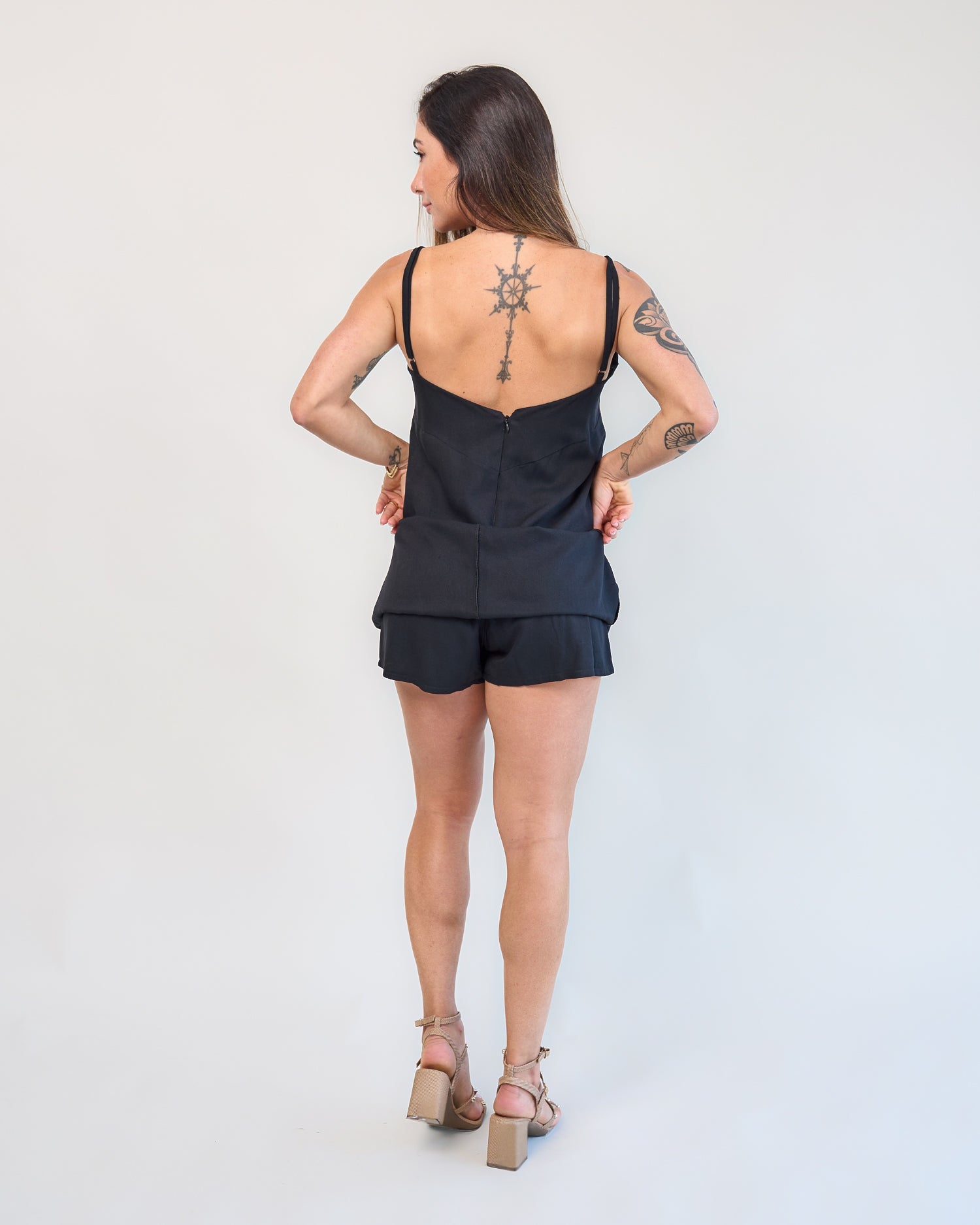 Macaquinho Vestido Preto