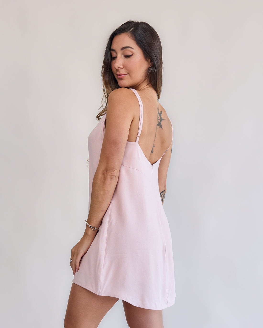 Macaquinho Vestido Rosa Blush