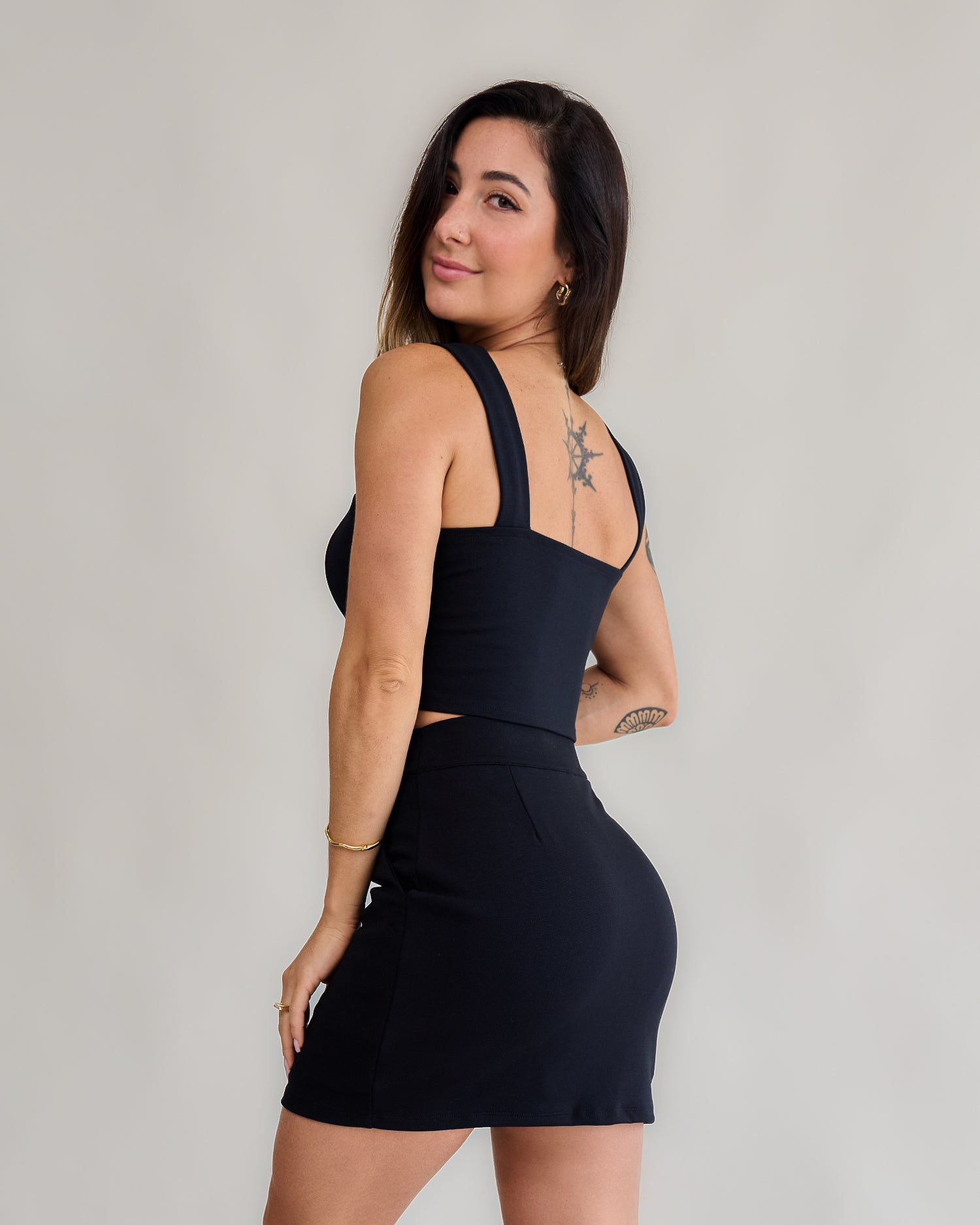 Short Saia Bliss Médio Preto