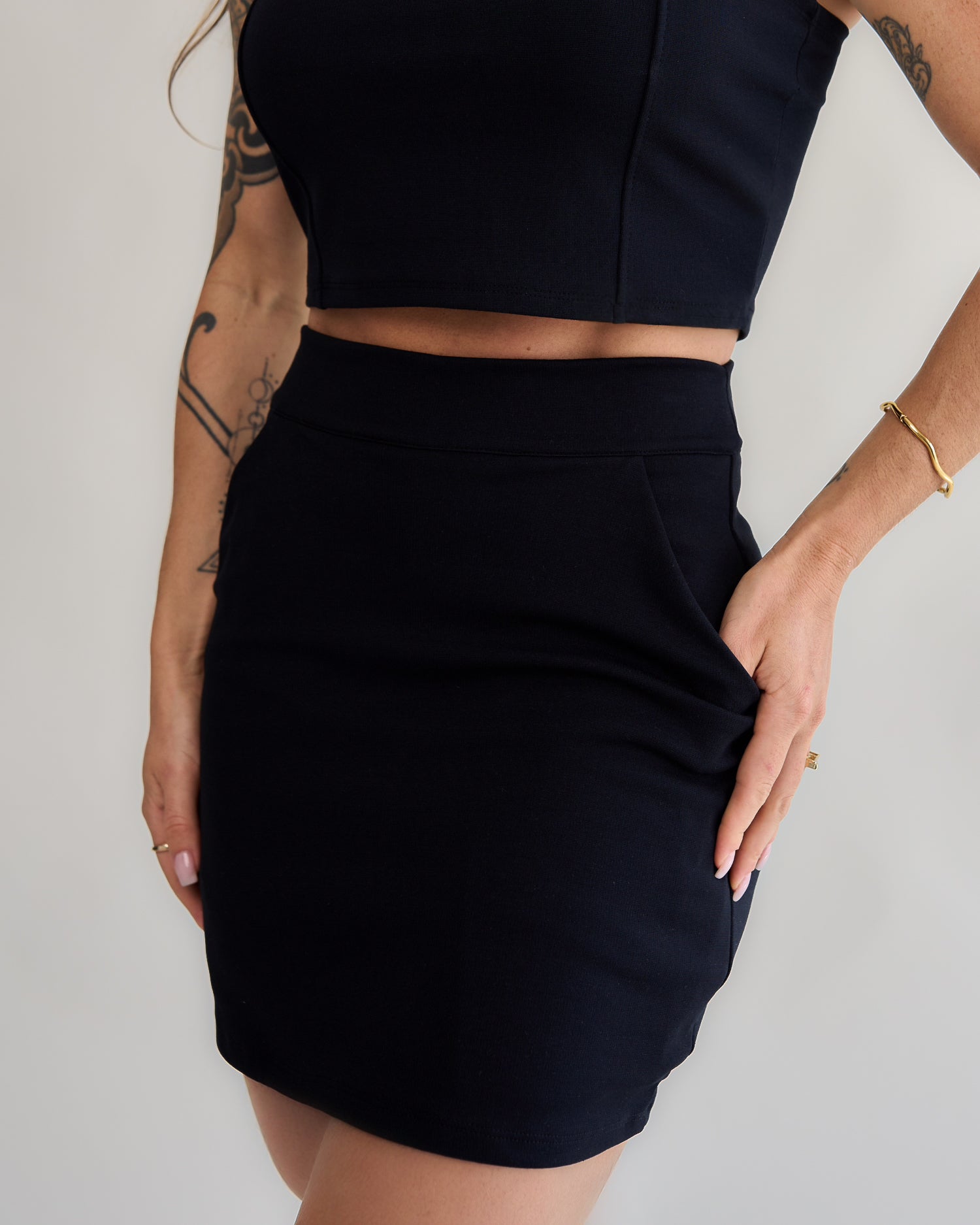 Short Saia Bliss Médio Preto