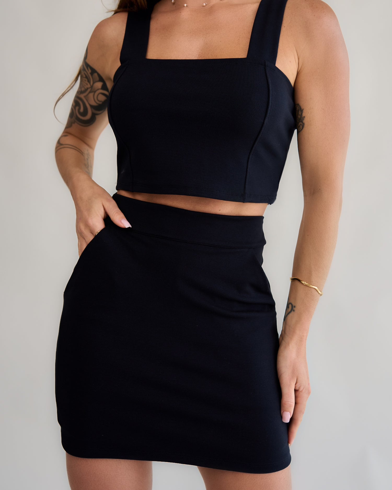 Short Saia Bliss Médio Preto