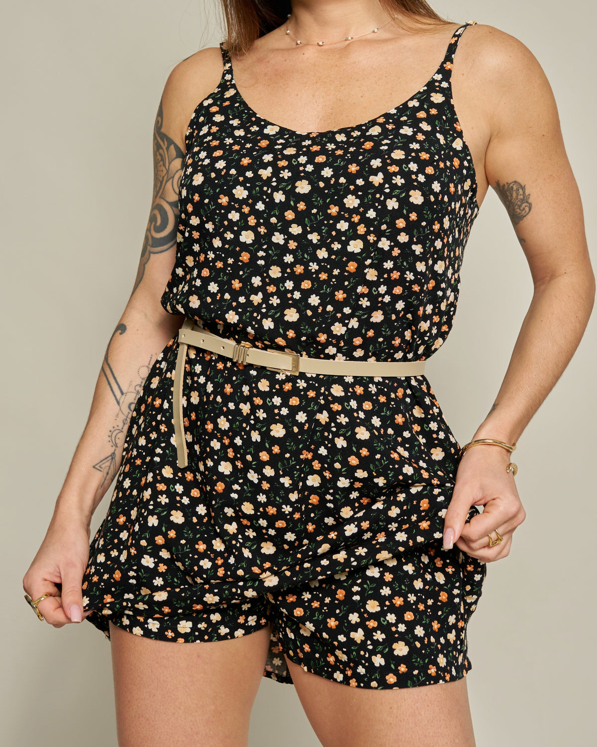 Macaquinho Vestido Floral Preto
