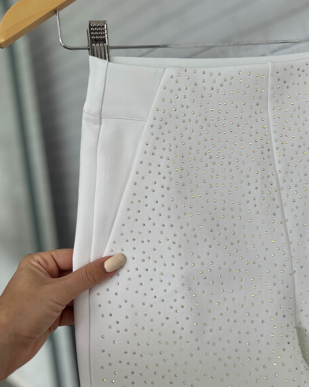 Short Ami Roma Branco com Brilho