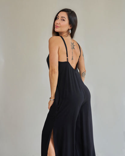 Macacão Fenda Preto