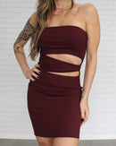 Vestido Recortes Vinho